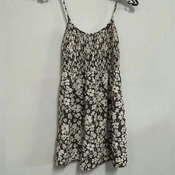 Forever 21 Daisy Sun Dress - Picture 1 of 7
